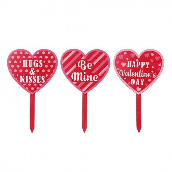 Glitzhome 15"H Set of 3 Wooden Heart-shaped Yard Stakes