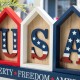 Glitzhome 13"L Patriotic Americana Wooden House-shaped Table Decor