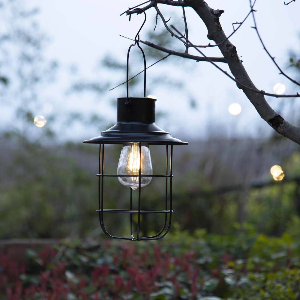 [OFFICIAL] Glitzhome 9.75"H Farmhouse Black Metal Wire Solar Powered